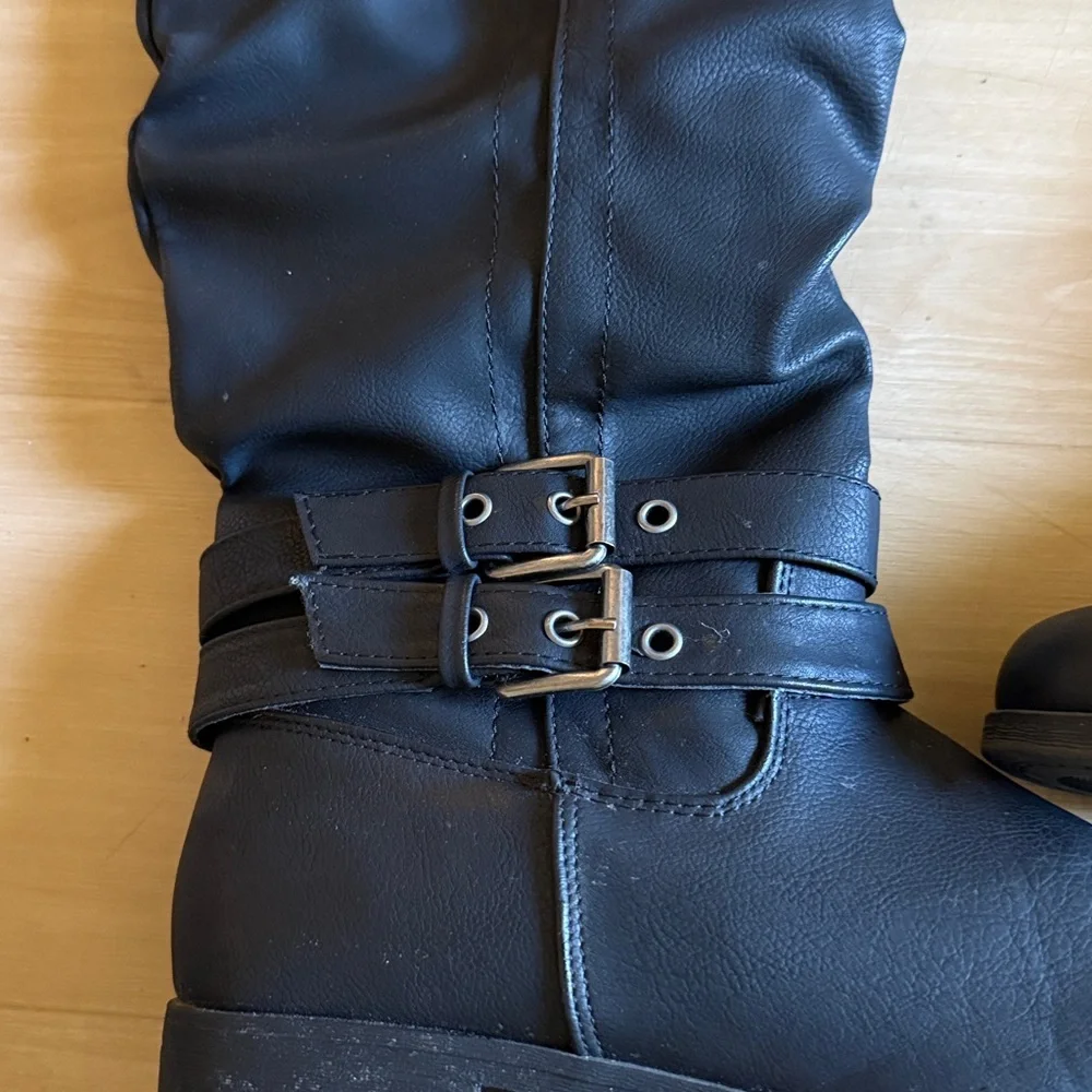 WOMENS KNEE HIGH BLACK SWEATER WESTERN RIDING BOOTS VEGAN LEATHER EUC SZ 8.5